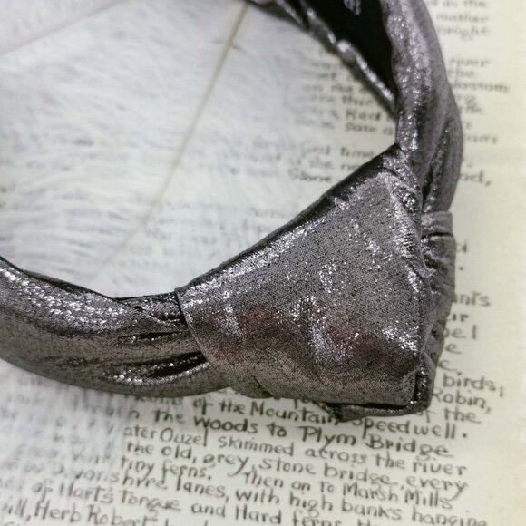 Brand New Alicia Bonnie The Precious Metals Bronze Metallic Knotted Headband Fau - Picture 2 of 4